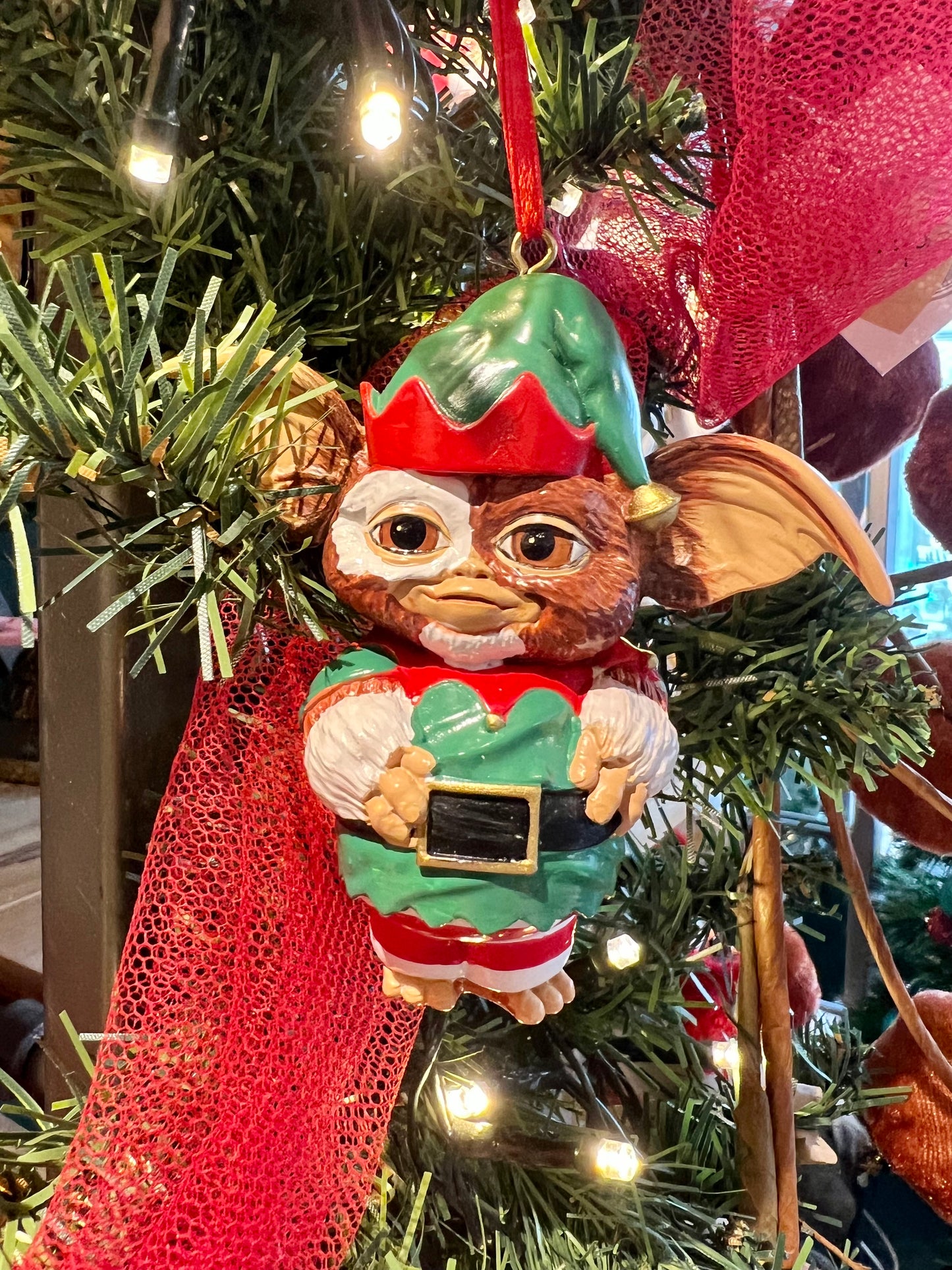 Gizmo in Elf Suit Decoration