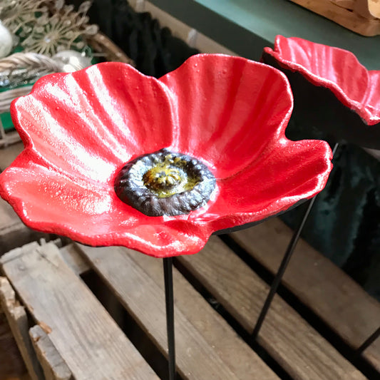 Poppy Cast Iron Bird Feeder