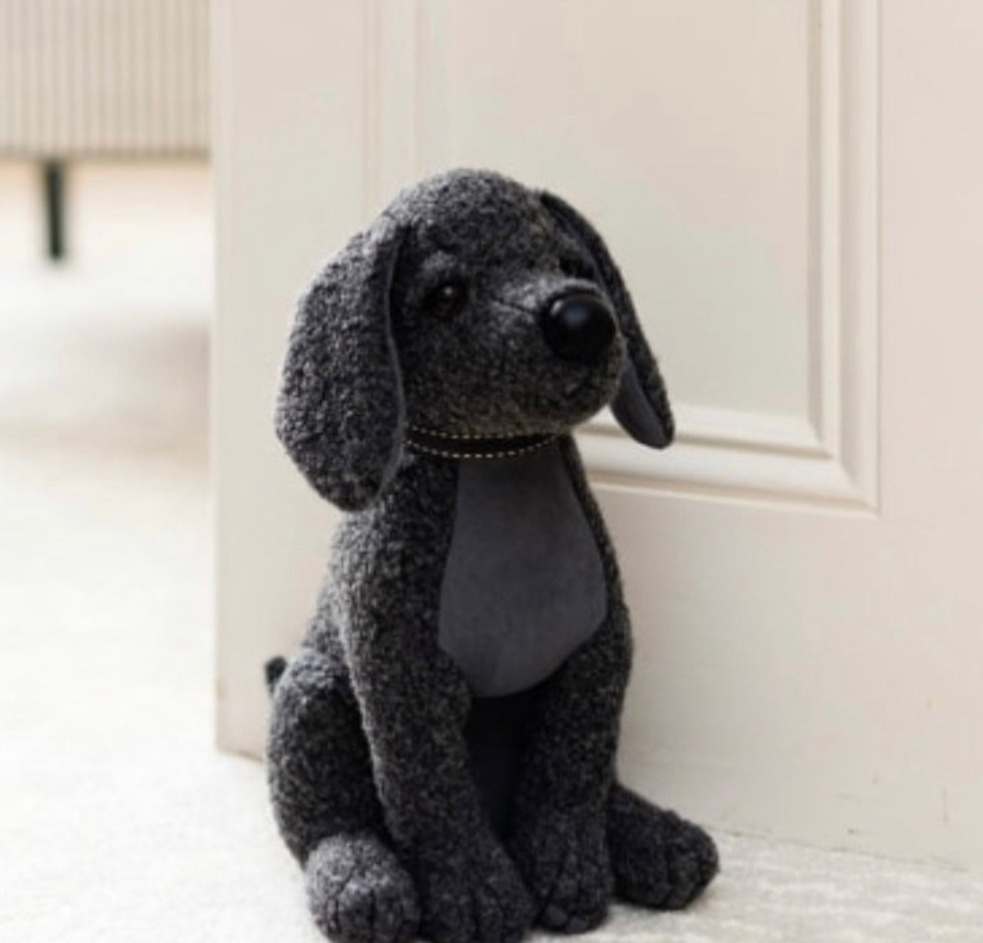 Lara - Weimaraner Doorstop