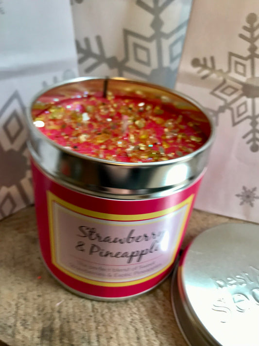 Pineapple and strawberry punch candle